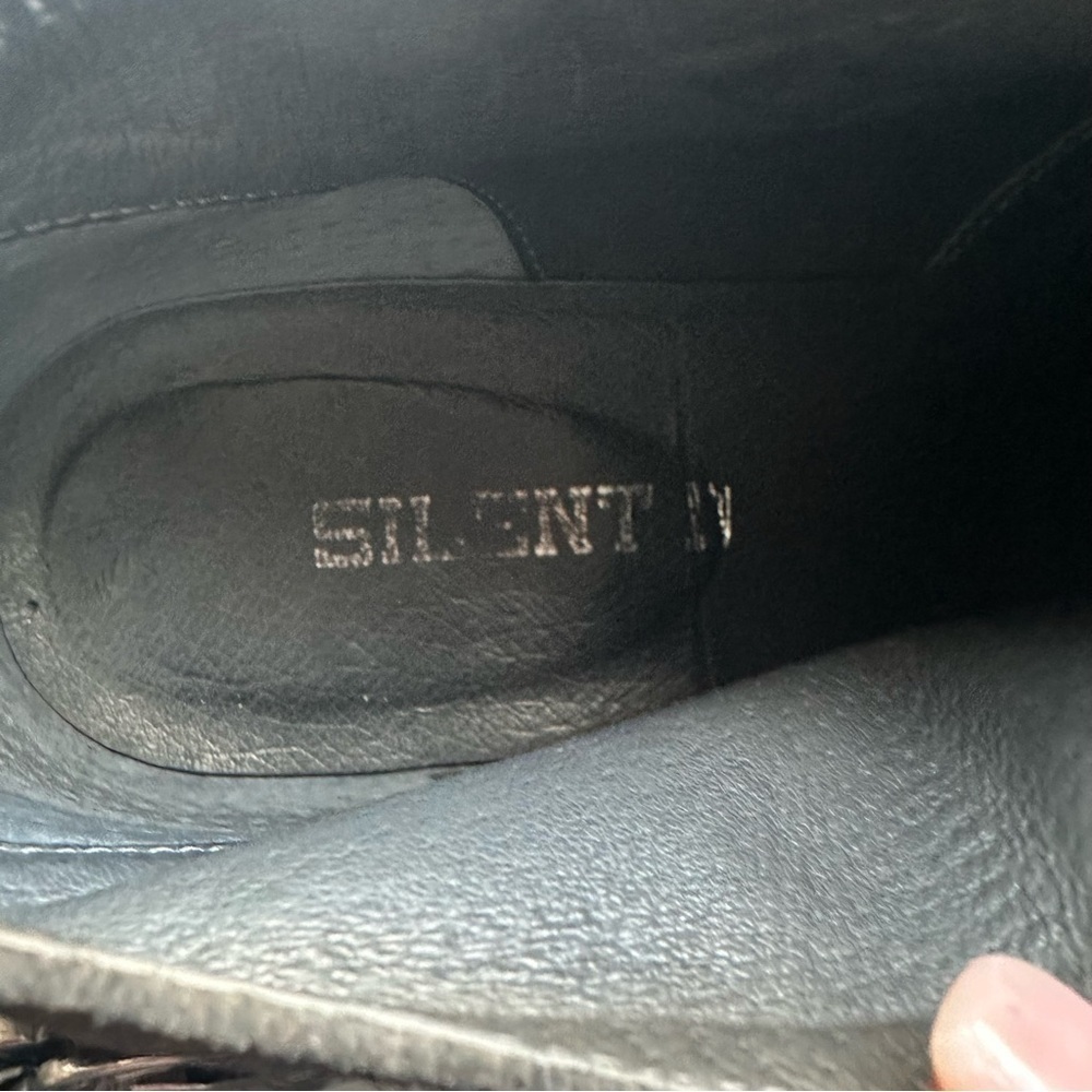 Silent D booties - Picture 7 of 8